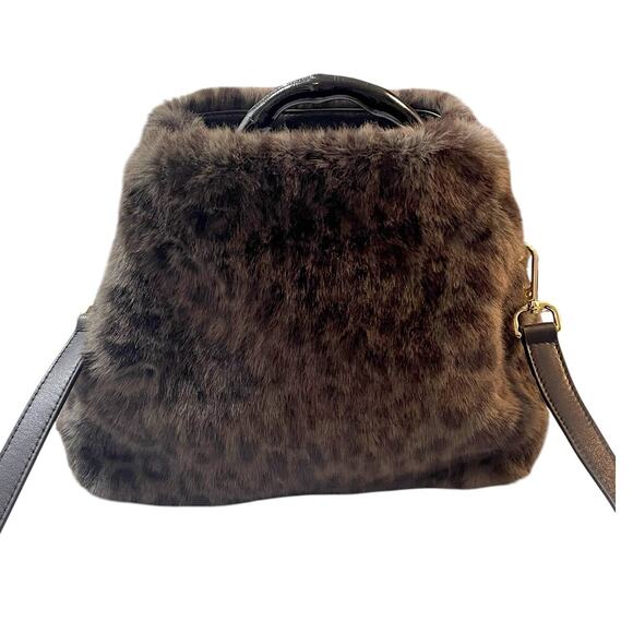 J. McLaughlin Fiona Faux Fur Handbag in Leopard Leather Strap Gold Hardware - Picture 3 of 9